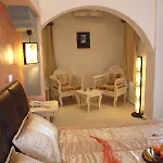 Hotel Smaragdi Perivolos (Santorini)
