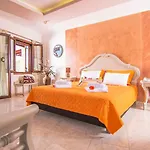 Smaragdi Hotel 3*
