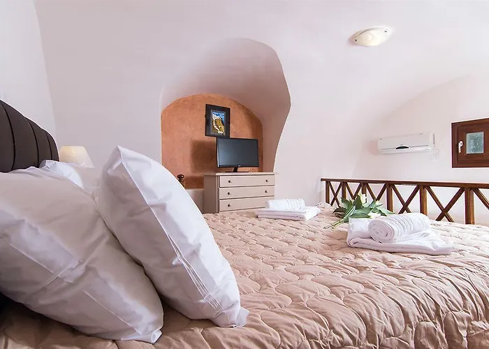 Smaragdi Szálloda 3*