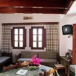 Smaragdi Hotel