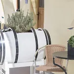 Smaragdi 3* Perivolos (Santorini)