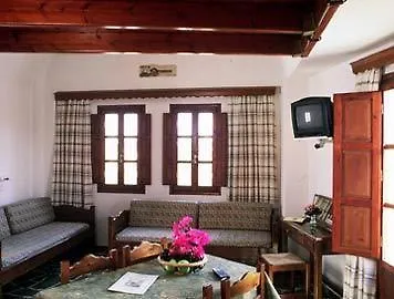 Smaragdi Hotel