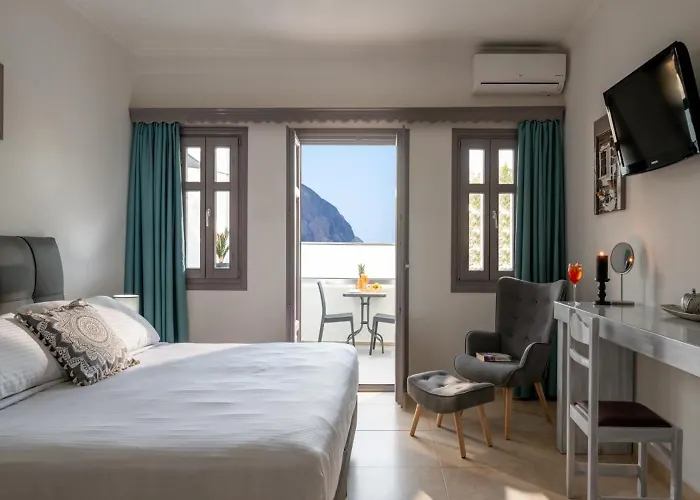 Hotel Smaragdi Perivolos (Santorini)