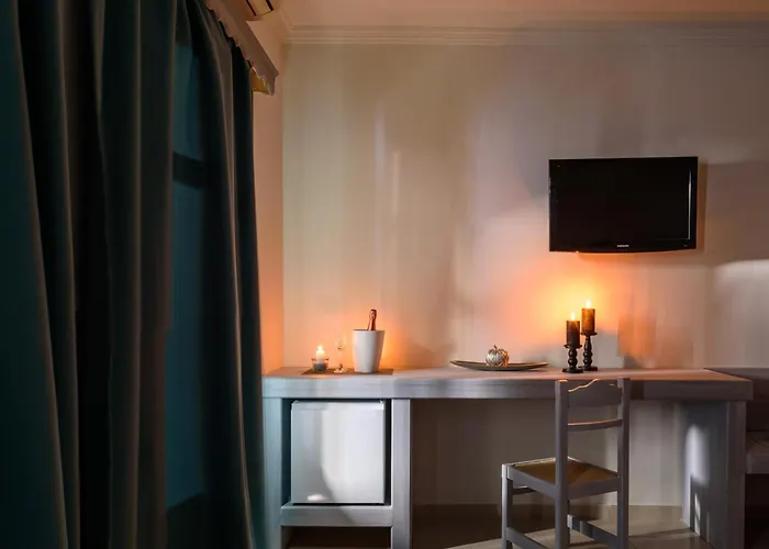 Smaragdi Perivolos (Santorini)