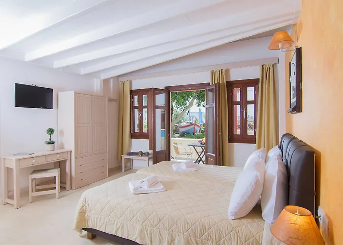 Smaragdi 3* Playa de Perivolos