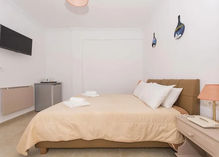 Hotel Smaragdi Perivolos (Santorini)