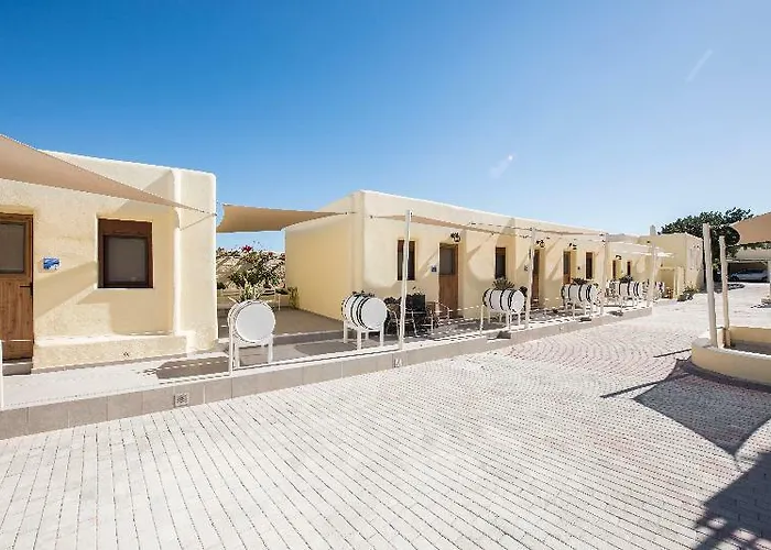 Smaragdi Perivolos (Santorini)