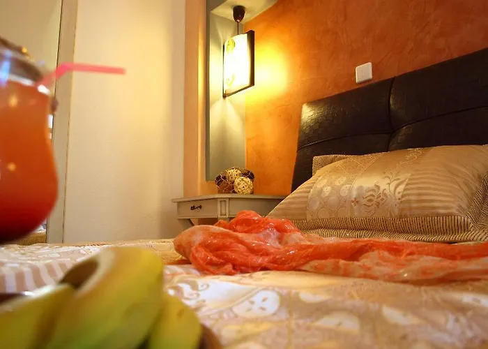 Smaragdi Playa de Perivolos