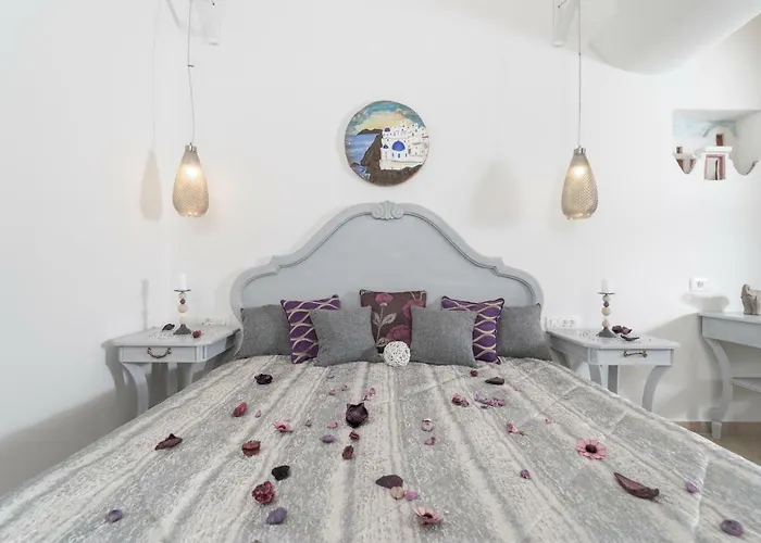 Hotel Smaragdi Perivolos (Santorini)